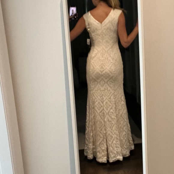 NWT Tadashi Shoji Milani Gown - Picture 8 of 9